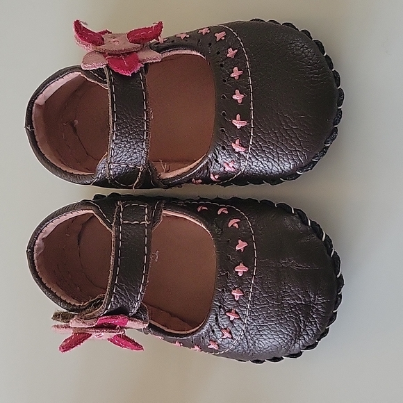 Baby Girl Walking Shoes and Bootie Size 6-12 months/ Size 3 and 4 Bundle - Picture 8 of 15
